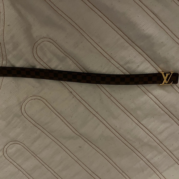 Louis Vuitton Brown Checkered Belt with Gold Logo Buckle - Picture 3 of 3